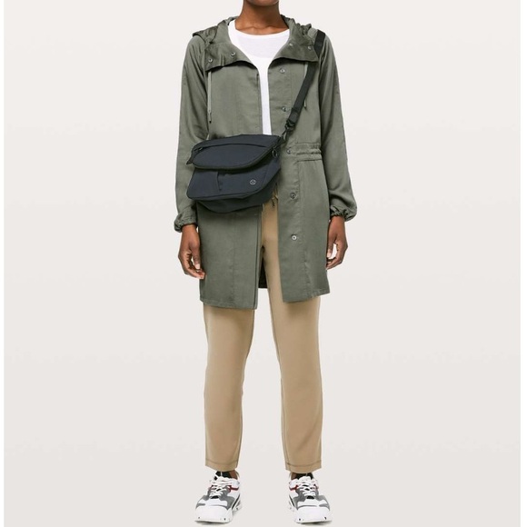 Lululemon City Stroll Trench Coat Sz 10 - Picture 5 of 14